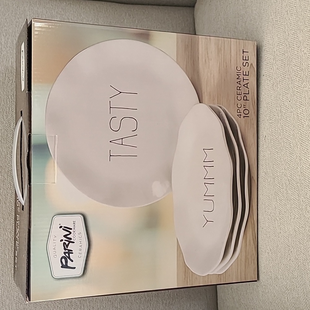 NIB Parini Porcelain Serving Plates